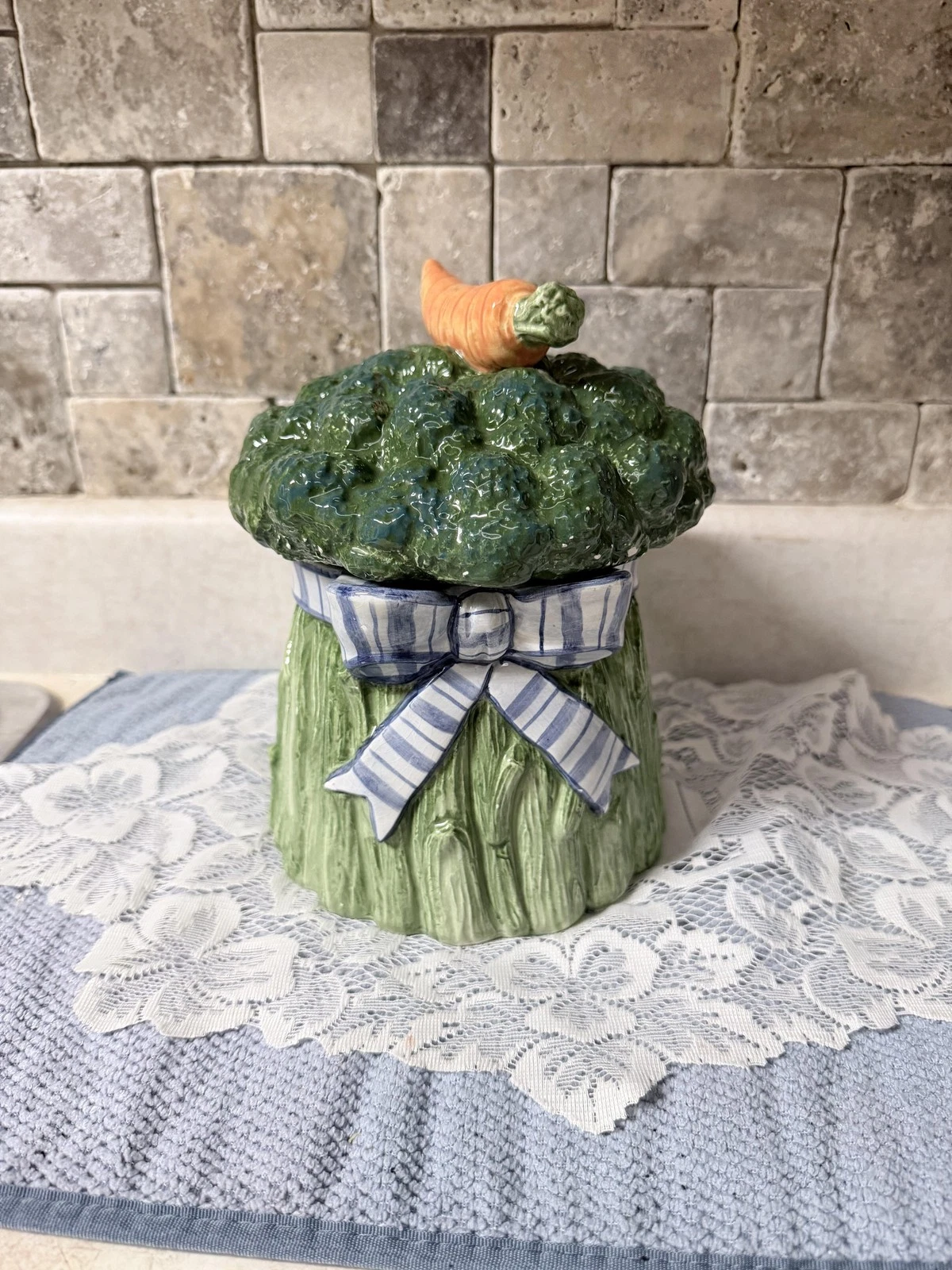 Fitz And Floyd Classics Vegetable Cookie Jar Broccoli Carrot Lid Ceramic Green