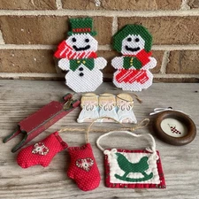 CHRISTMAS ORNAMENTS 7 Pc MIXED LOT Rustic Primitive Country Farmhouse Folk Art