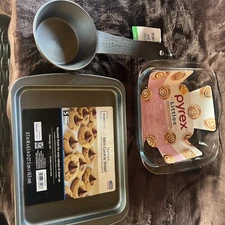 Lot Of 3 Cooking Items Bakeware , Mini Cookie Sheet , Mini Baking Dish And 1 Cup