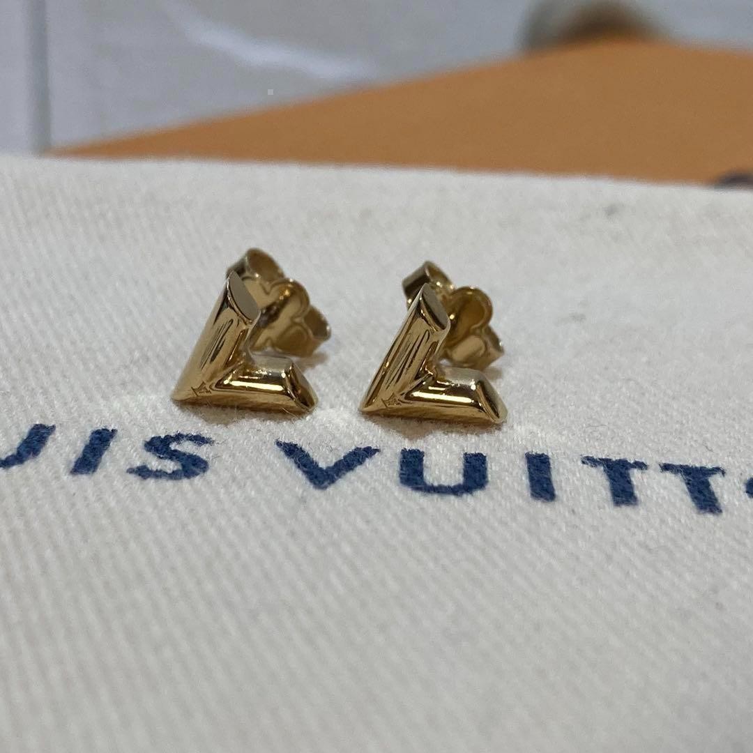 Louis Vuitton Authentic Catch Stud Essential V Ea… - image 1