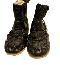 HUOBO Infants designer boots, size 17 (1.5-2.0, AUS) NEVER WORN