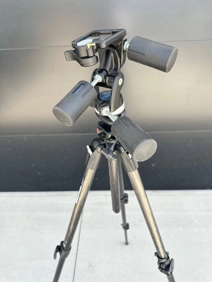 Carbon Fiber Tripod with Tripod Head and Bag - Image 2 of 4