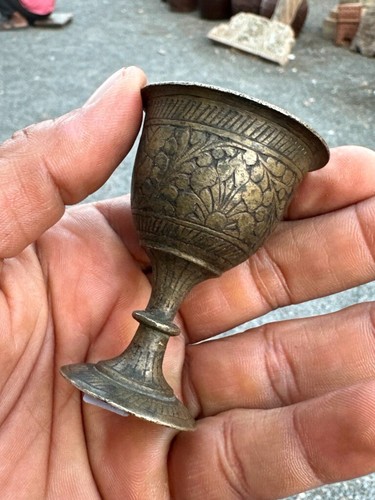 1800's Antique Old Original Brass Carved Floral Mughal Wine Cup - Picture 7 of 10