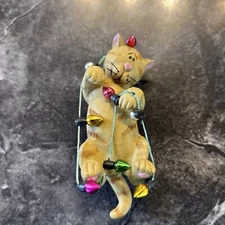 2013 Blossom Bucket Resin Suzi Holiday Cat/Kitten Tangled in Light Strands NICE!