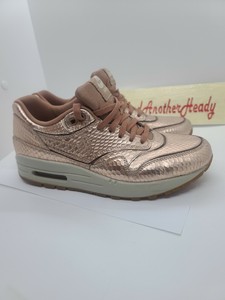 nike trainers womens rose gold