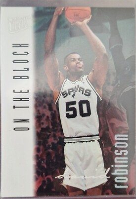 Top Rar David Robinson -Spurs- 1996-97 Fleer Ultra Basketball On The Block #136