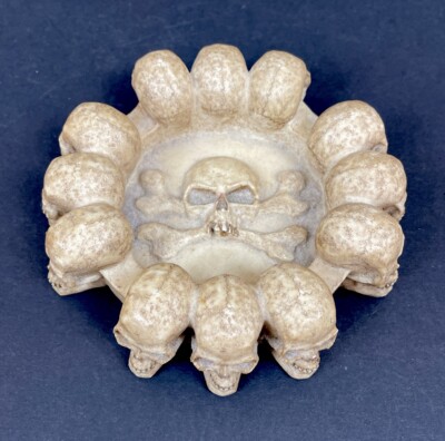 Vintage Summit Collection Skull & Crossbones Skull Ashtray Gothic Halloween