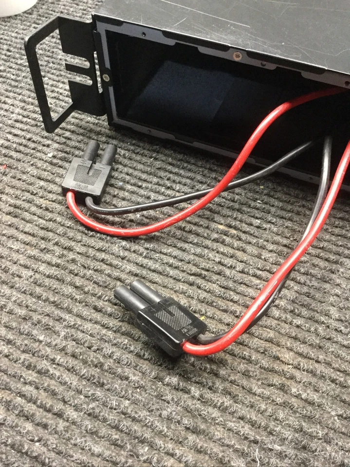 *FOR PARTS* LIEBERT ONLINE UPS 2000VA GXT2-2000RT120 (No Battery, Tray, Bezel) - Image 4 of 4