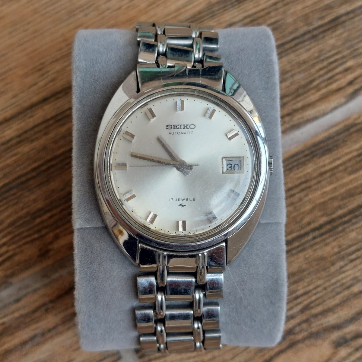 RARE JAPAN SEIKO AUTOMATIC REF 7005-8030 MILITARY ISSUED WITH