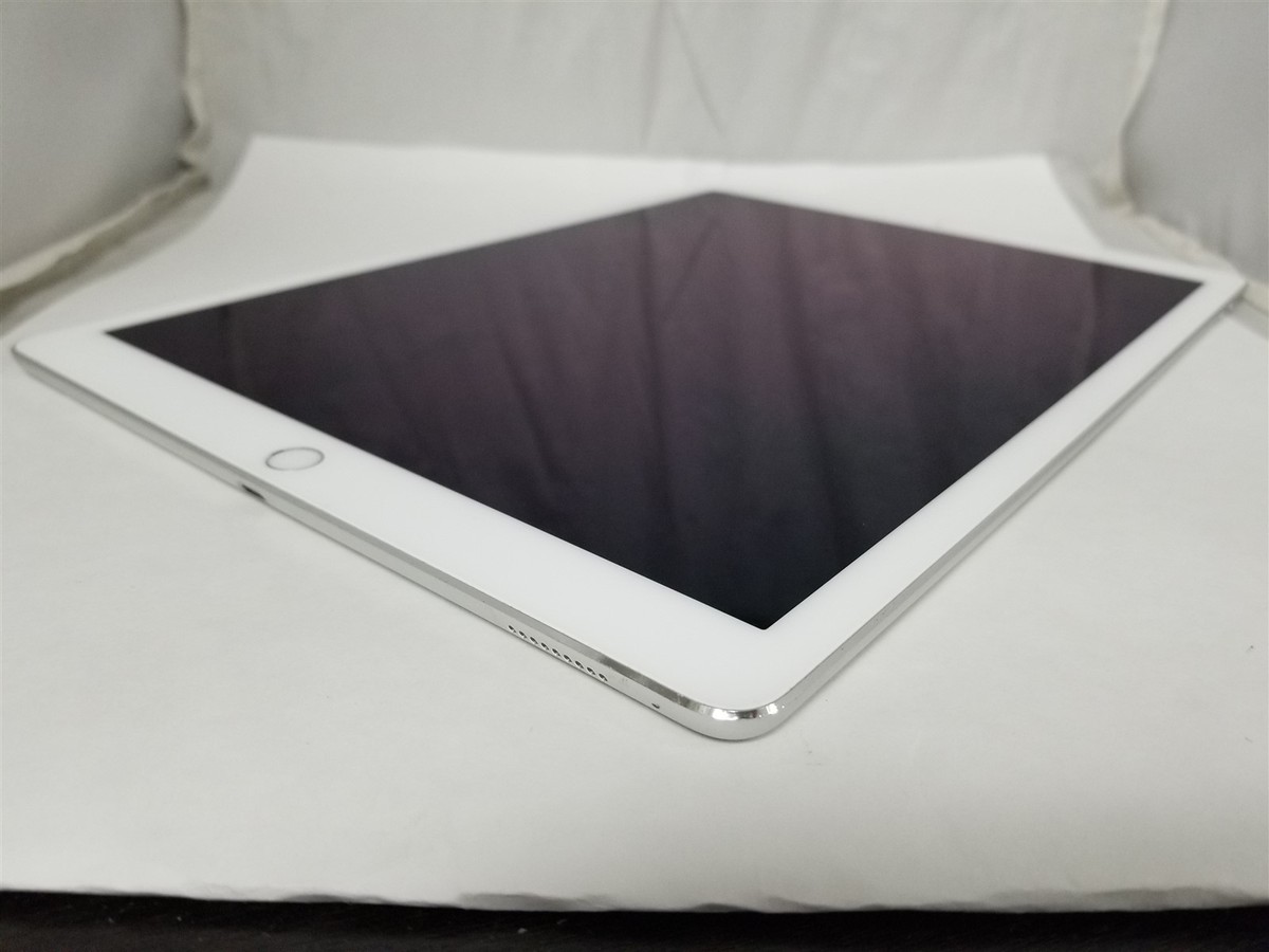 Apple iPad Pro (12.9-inch) A1584 32 GB, Wi-Fi, 12.9 in - Silver