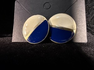 Vintage Art Deco Style Navy Blue Gold Tone and Cream Stud Earrings