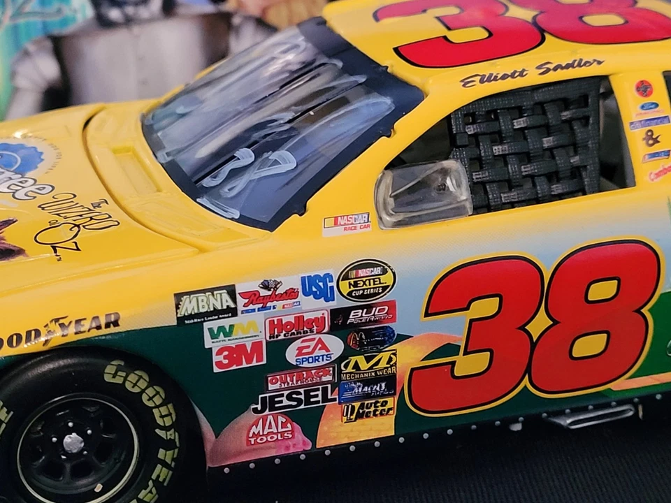 2004 Elliott Sadler/Robert Yates Signed #36 Pedigree/Wizard of Oz 1:24 Diecast - Image 3 of 4