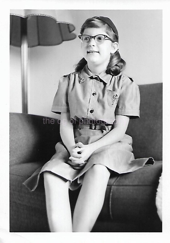 AMERICANA 20th Century FOUND PHOTO Black And White ORIGINAL 67 41 ZZ