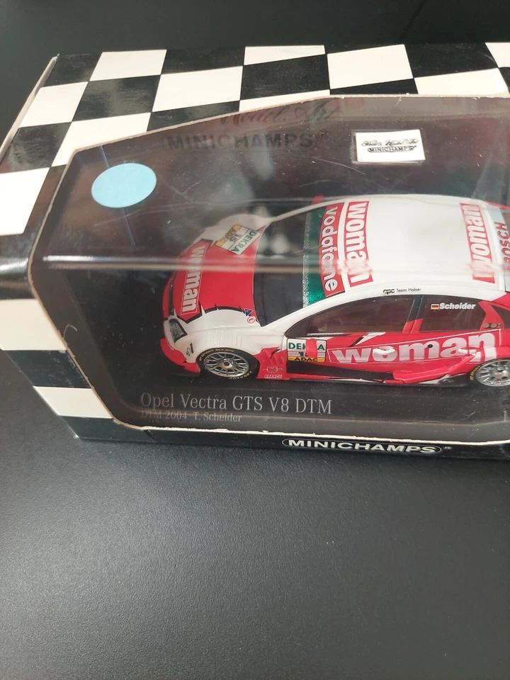 minichamps 1/43 400044415 OPEL VECTRA GTS V8 DTM 2004 OPC team Holzer T.Scheider - Immagine 2 di 3