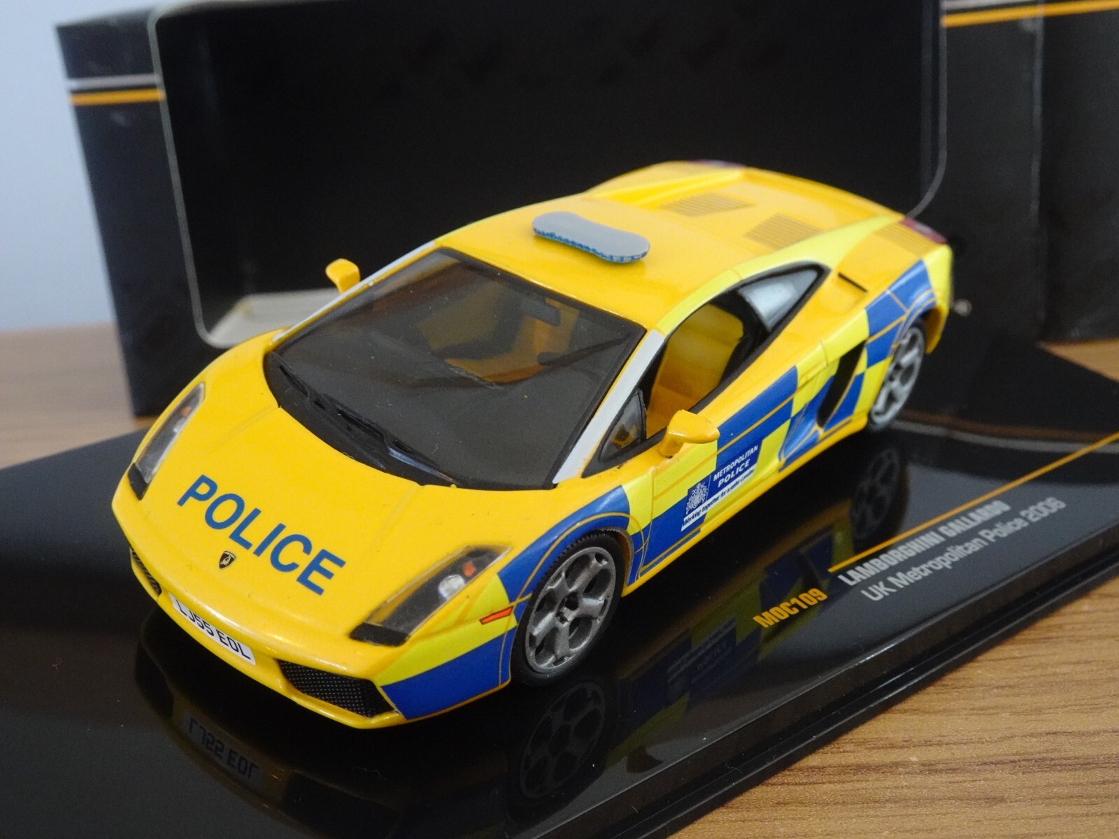IXO METROPOLITAN POLICE LAMBORGHINI GALLARDO 2006 CAR MODEL MOC109 1:43