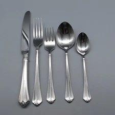 Oneida Stainless Flatware - JUILLIARD - 5pc Place Setting  USA / CUBE / NOS