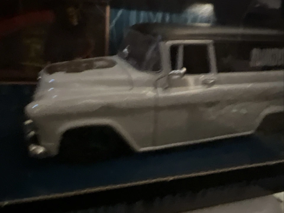 Figura Chevrolet Suburban Frankenstein 1957 Jada JA32191 1/24 modelo diecast Foto 3 de 4