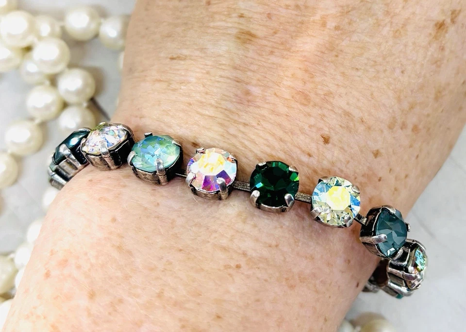 Pulsera Cadena Copa Verde Oscuro Hecha con Cristales Premium Verde Salvia Foto 4 de 4