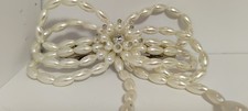 bow shape hair barette faux pearls silvertone accents vintage 22 gr-nd5