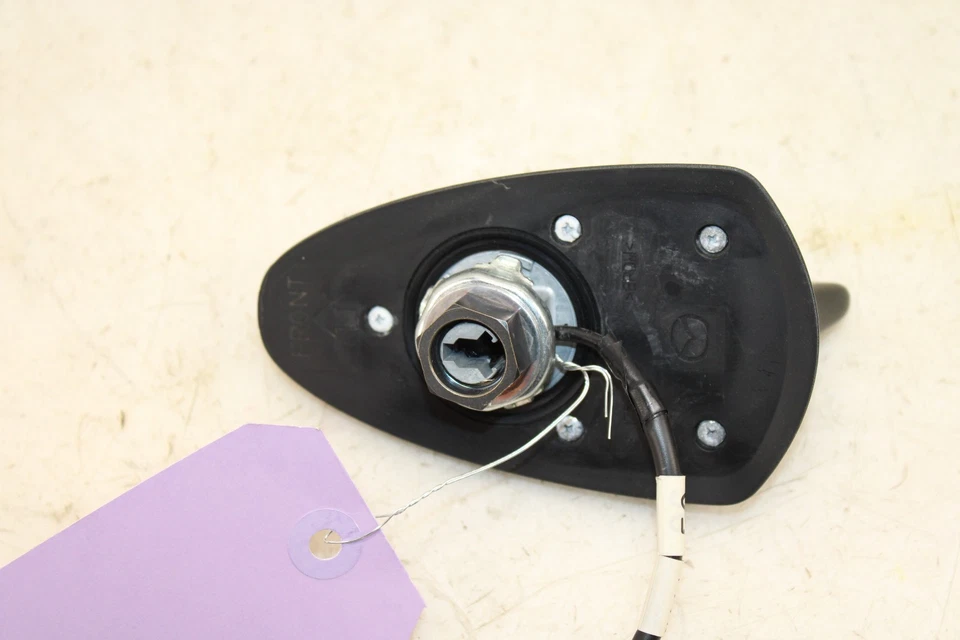 2017-2020 Fiat 124 Spider Roof Antenna OEM MZ48 - image 4 of 4