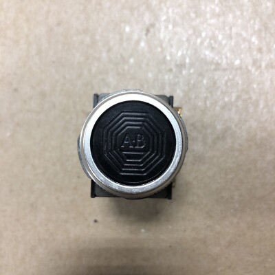 NEW ALLEN BRADLEY 800H-AK2A SER. B. F114