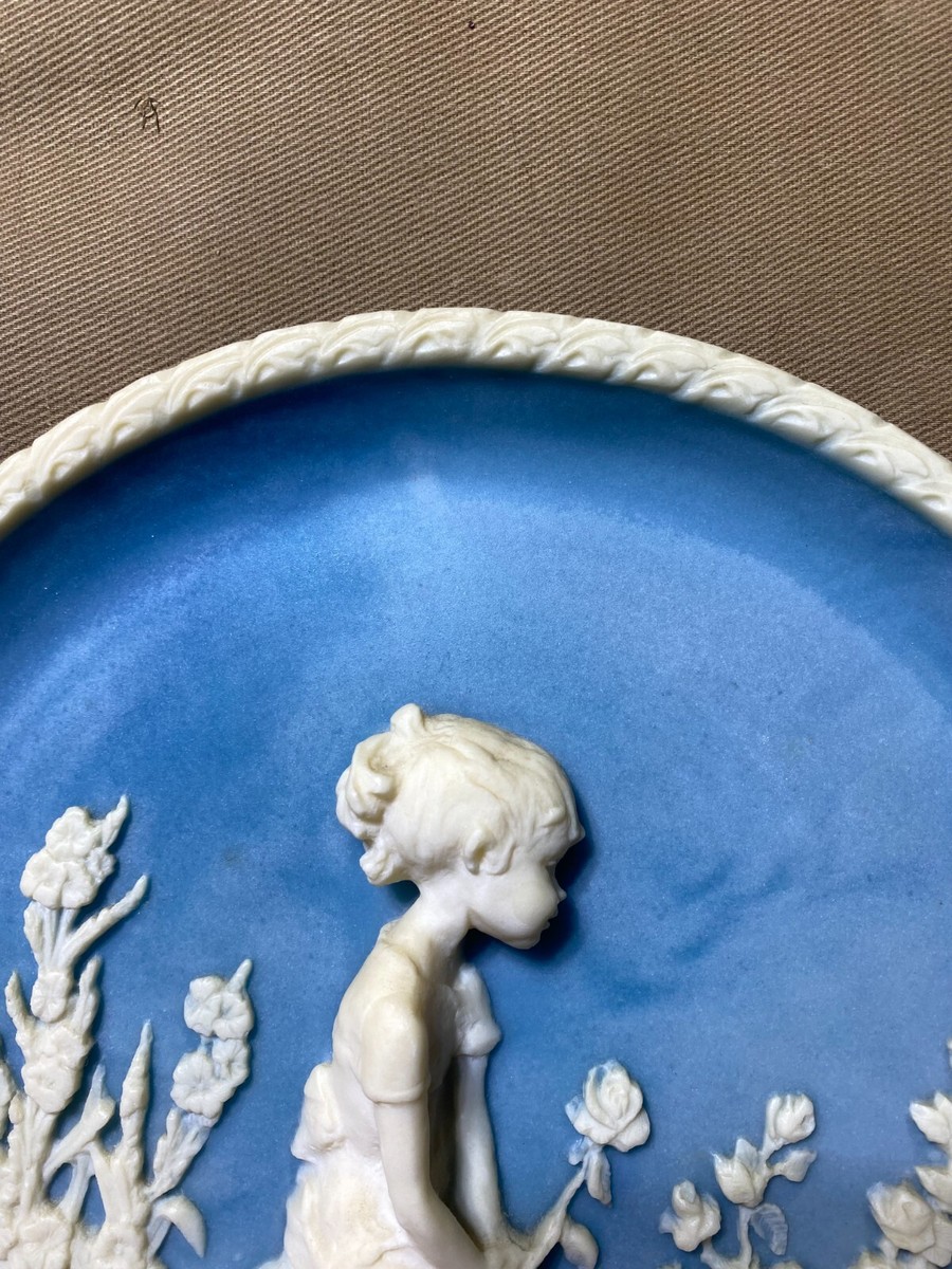 Avondale Blue/White Crushed Glass Frances Taylor Williams 