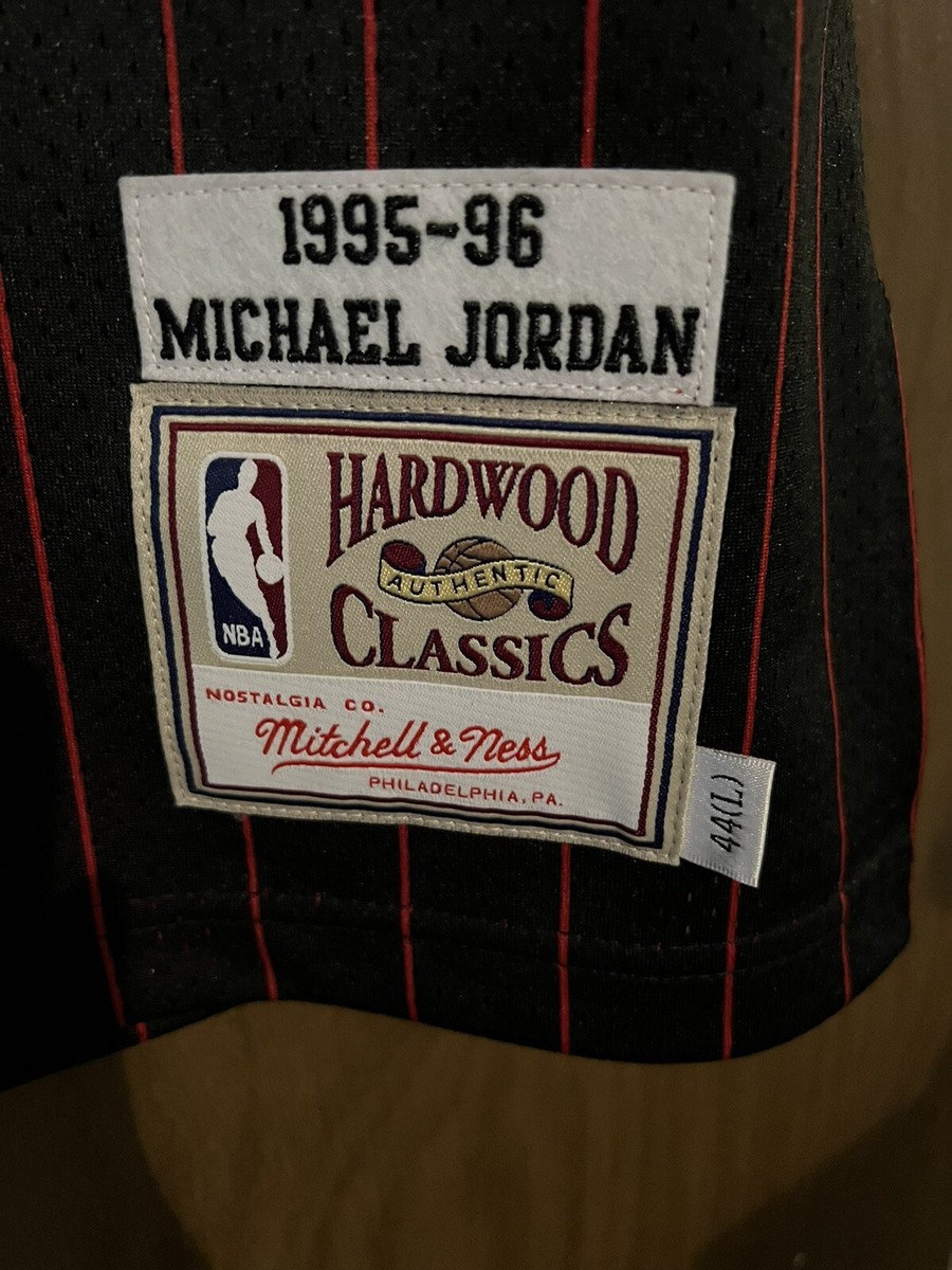 Mitchell & Ness NBA Chicago Bulls Authentic Jersey Michael Jordan