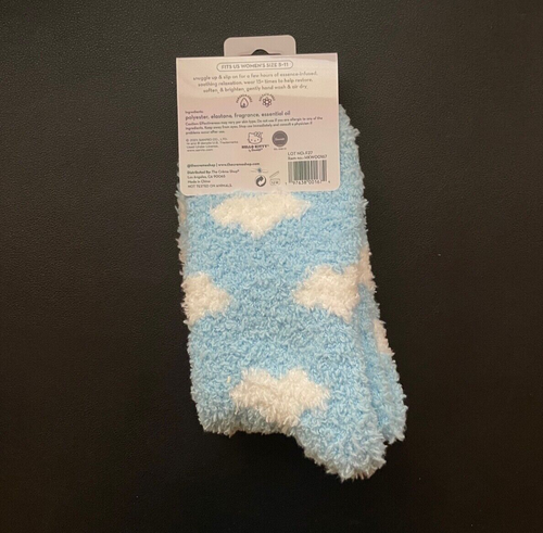 THE CREME SHOP SANRIO HELLO KITTY SOLE SOFT INFUSED COZY SOCKS - LOT OF 2 PAIRS - Picture 3 of 5