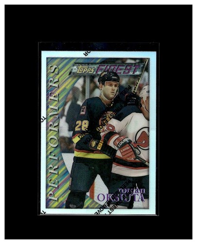 1995 Topps Finest Roman Oksiuta [Refractor] #94 card