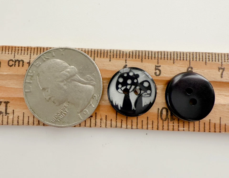 10PC Black Mushroom 2 Hole Flat Back Buttons Sewing Button 15mm - Image 3 of 3