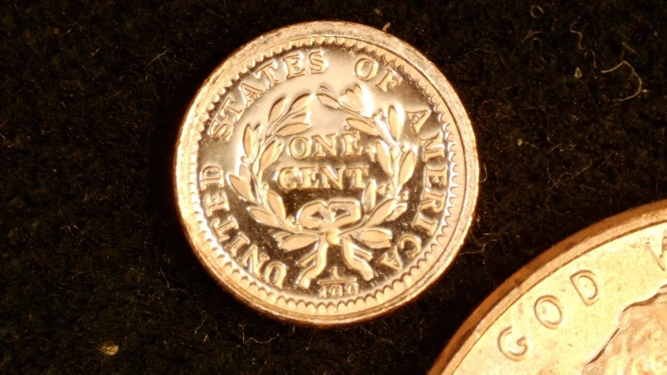 MINIATURE COIN 1793 FLOWING HAIR CAP WREATH ONE CENT PROOF LIKE COPPER - Image 2 of 2