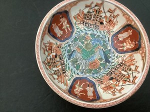 Antique Imari ware bowl