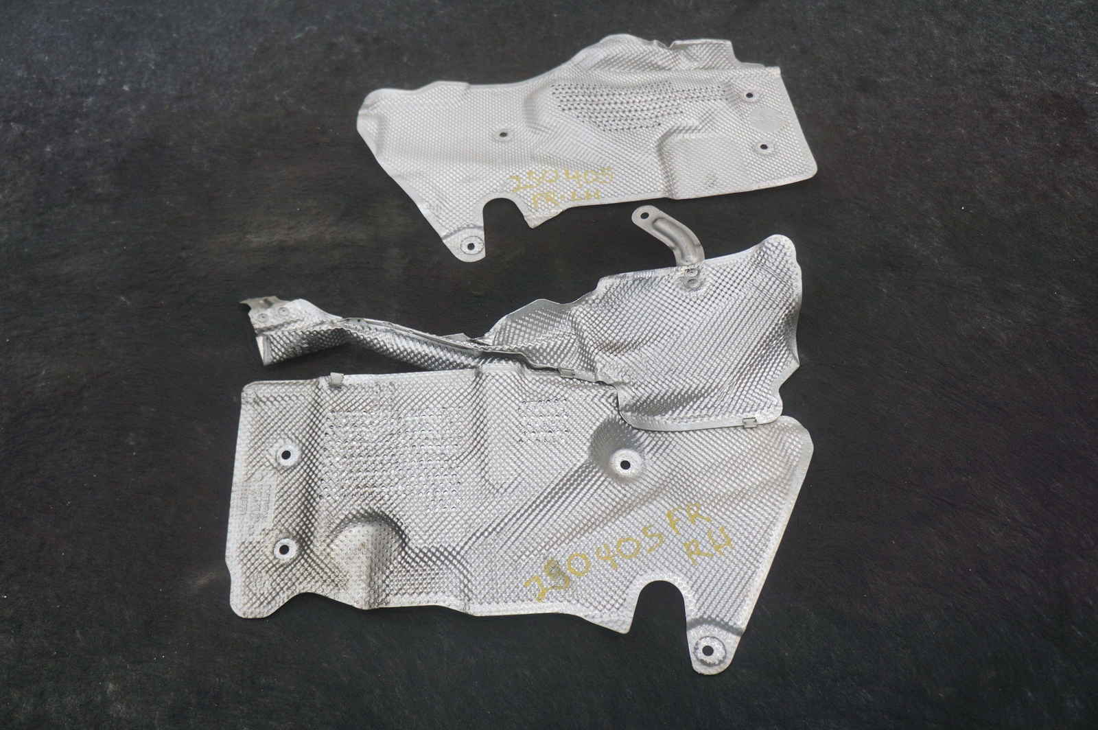 Set 2 Front Left Right Shield 7201197 Rolls Royce Ghost Series I 2009-14 *Note*