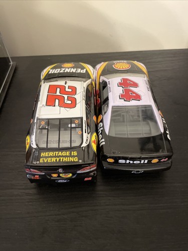 Joey Logano AUTOGRAPHED and Bobby Labonte 1/24 Matching Diecast - Picture 4 of 4