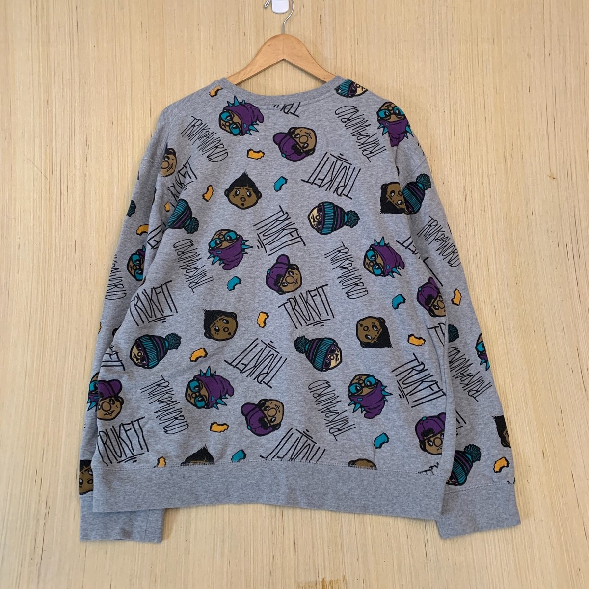 VTG Truk Fit Sweater Adult Extra Large Grey Long Sleeve Men's Pullover AOP  Y2K