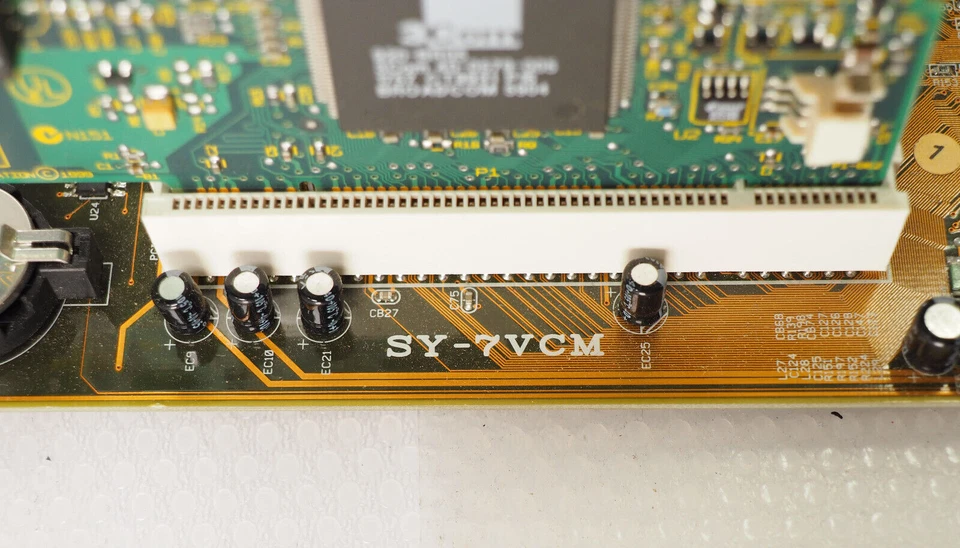 SOYO SY-7VCM PGA370 Socket w/INTEL Pentium III SL3XX Etherlink 3C905C-TX-M NIC - Image 4 of 4