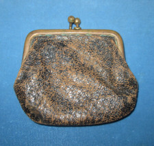 Vtg miniature leather kiss lock type coin purse, black  brown