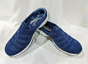 skechers women's commute knitastic sneakers