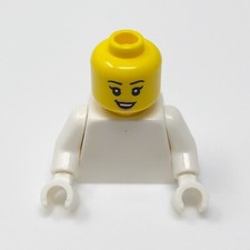 LEGO Minifigure Head Female Black Eyebrows Eyelashes Nougat Lips Smile Teeth