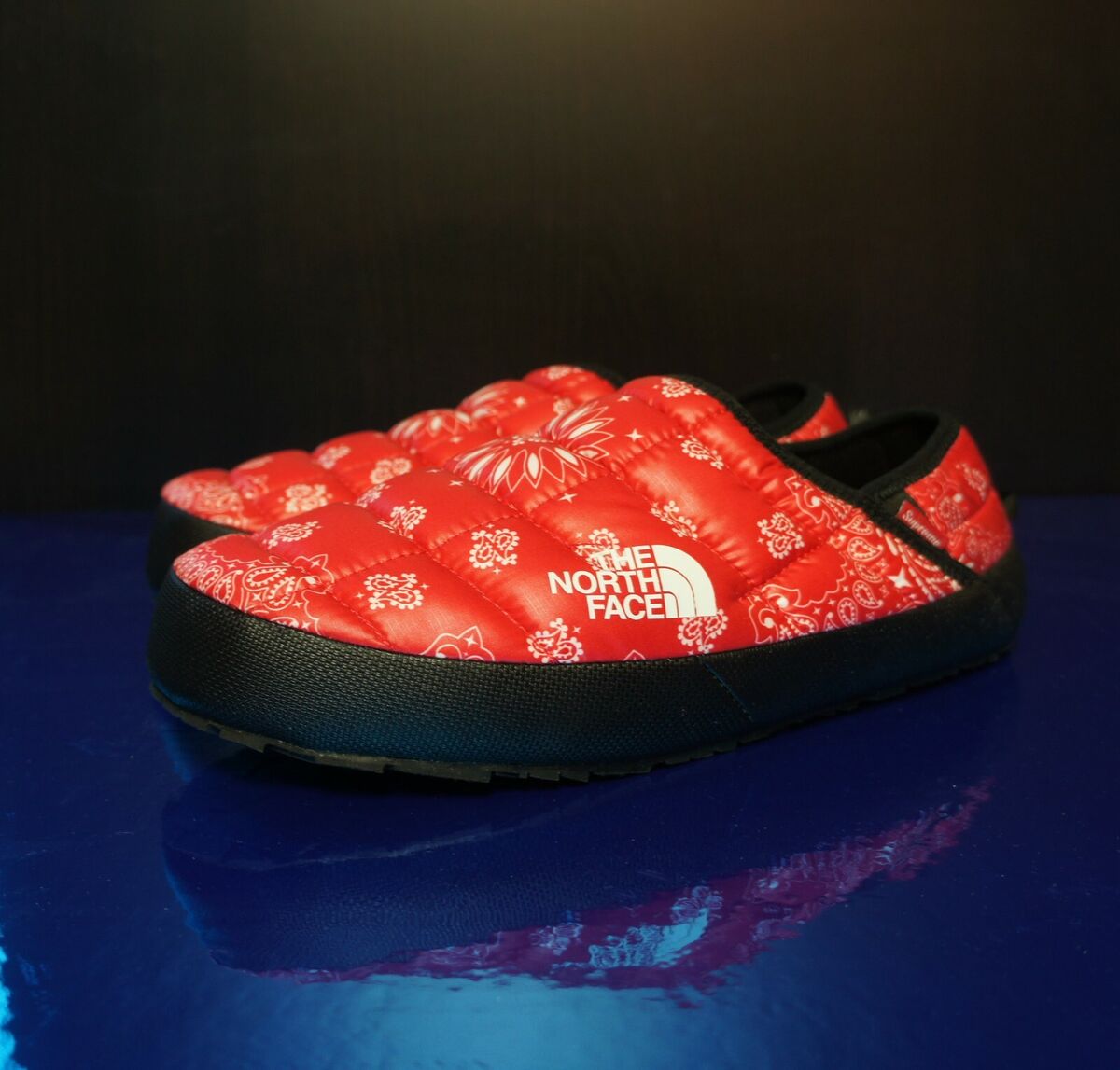 DS FW14 Supreme x The North Face Traction Mule Slippers RED DS FW14 Supreme x The North Face Traction Mule Slippers RED