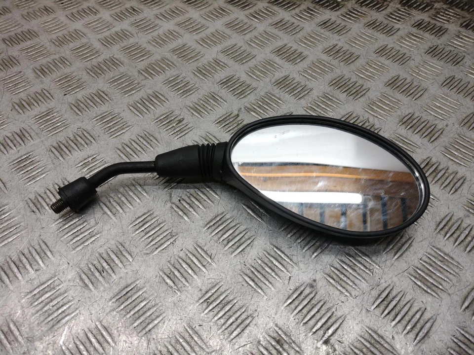 Juego de espejos retrovisores izquierdo derecho Benelli Tornado T 125 2019 Foto 2 de 4