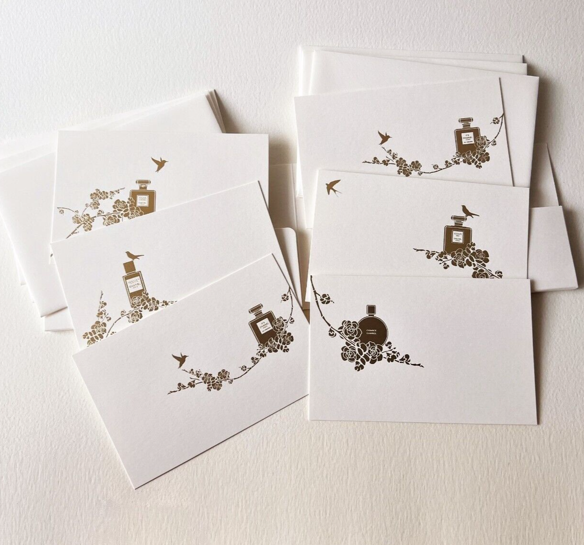 CHANELセット☆ CHANEL Set of 6 Greeting Cards in folder, special holiday gift to