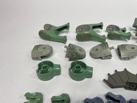 Rare LEGO Vintage Dinosaur Mixed Parts Lot 40+  5953 6719 6721 6722 Retired 2001