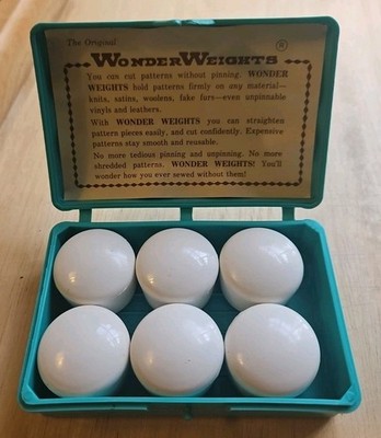 Original WONDER WEIGHTS 6pc Set Hold Pattern Unpinnable Materials Sewing w/ Case