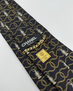 Vintage Chanel Seidenkrawatte Motiv Ketten Schwarz Gold Made in Italy