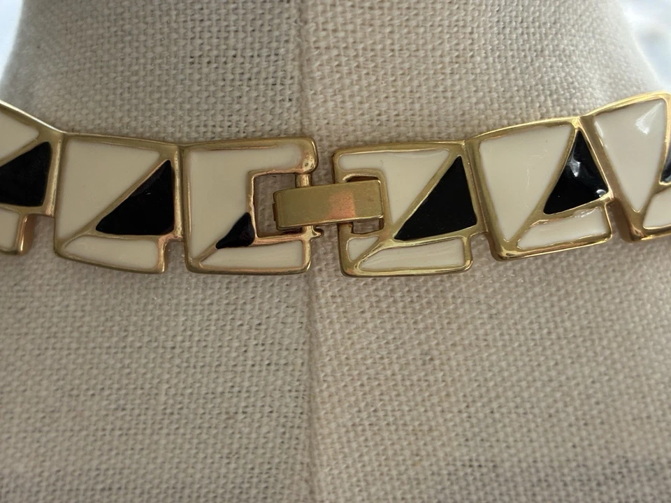 Enameled Black/White Statement Necklace Gold Tone - Image 4 of 4