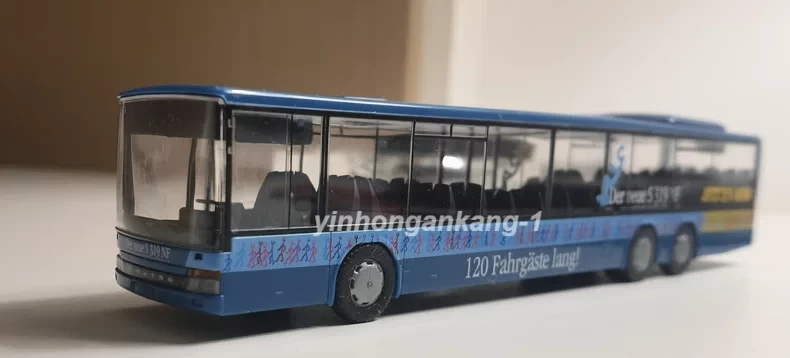 1/87 Rietze 15m Setra original factory paint three-axle bus model - Image 2 of 3