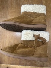 Minnetonka Suede Shearling-Lined Ankle Boots