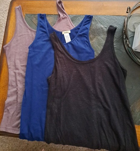 Konvolut Damen Tank Tops. 2 Maurices, Größe M. 1 Yelete, Größe- Einheitsgröße. - Bild 1 von 6