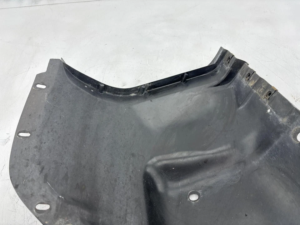 Chevrolet Corvette 1988-1996 revestimiento interior de guardabarros delantero derecho OEM Foto 2 de 4